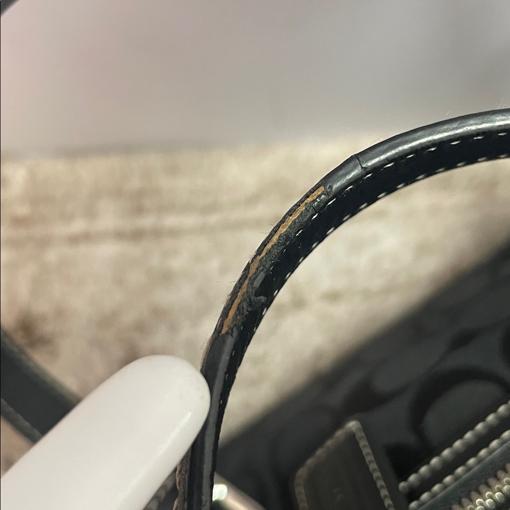 Vintage Coach ‘Hamptons’ Signature Small Satchel - Picture 4 of 16